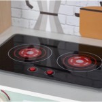 Ξύλινη παιδική κουζίνα με αξεσουάρ Free2Play