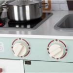 Ξύλινη παιδική κουζίνα με αξεσουάρ Free2Play