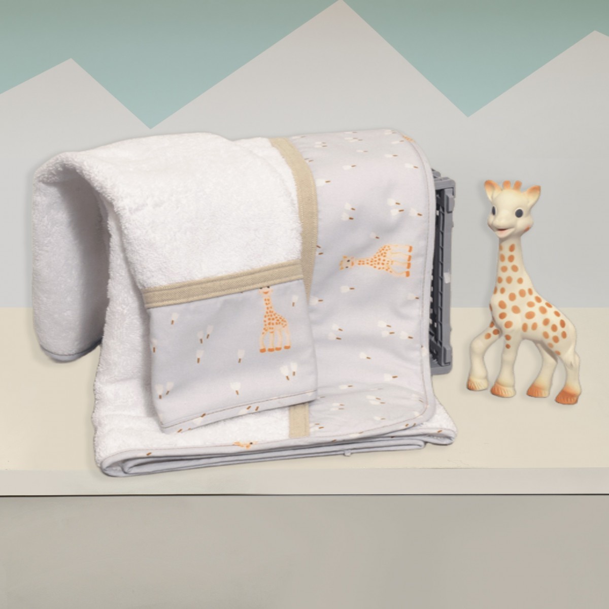 Σετ πετσέτες 2 τεμ 100% βαμβάκι  30×50 & 70×120  Sophie La Girafe